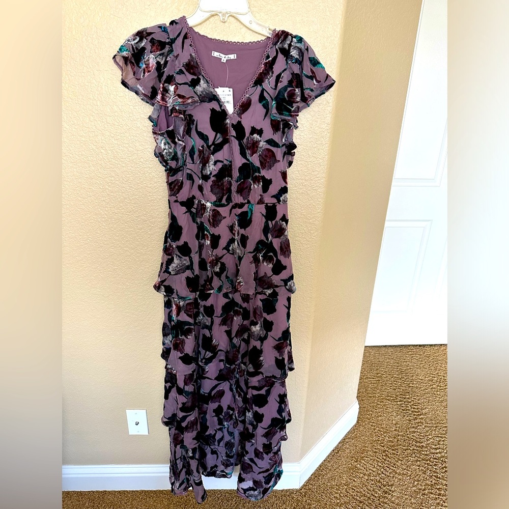Maxi dress, tiered skirt, velvet flowers, with ruffle sleeves